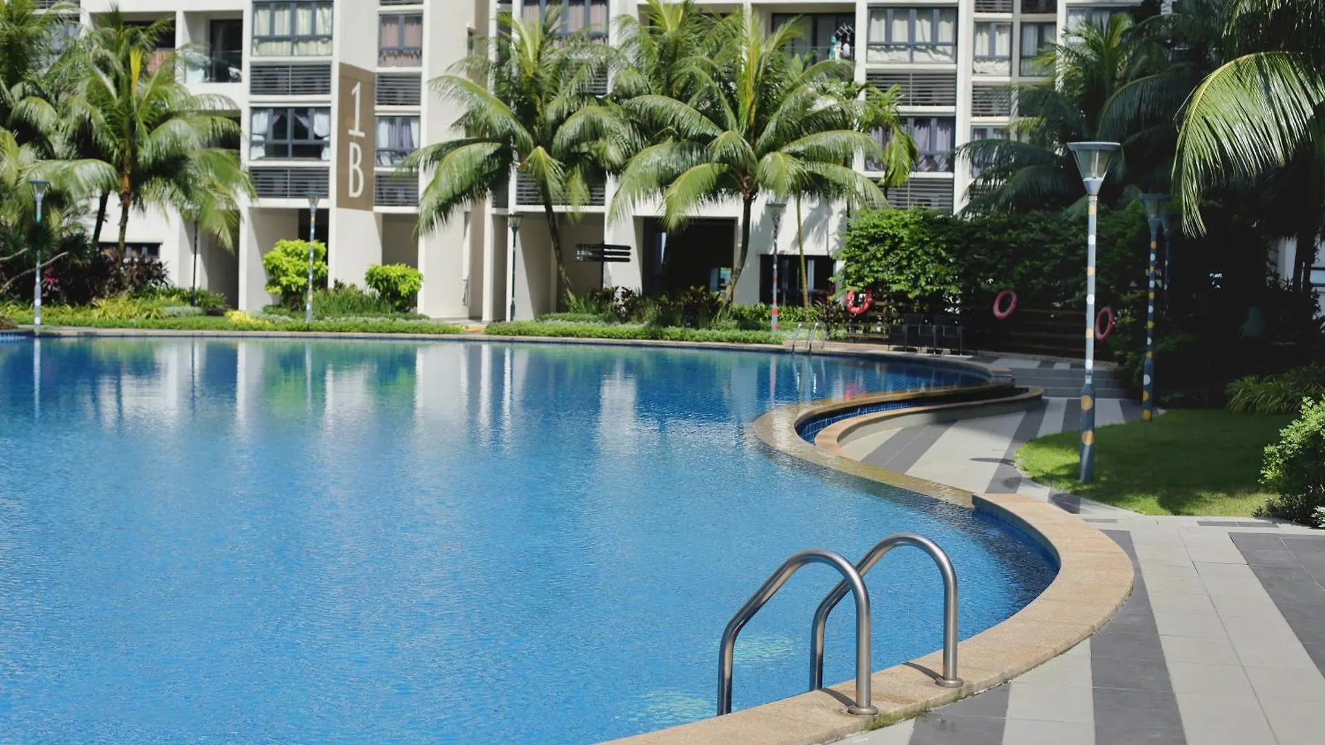 Cozy Beach Escape: 2Br Muji Gem Johor Bahru Apartment