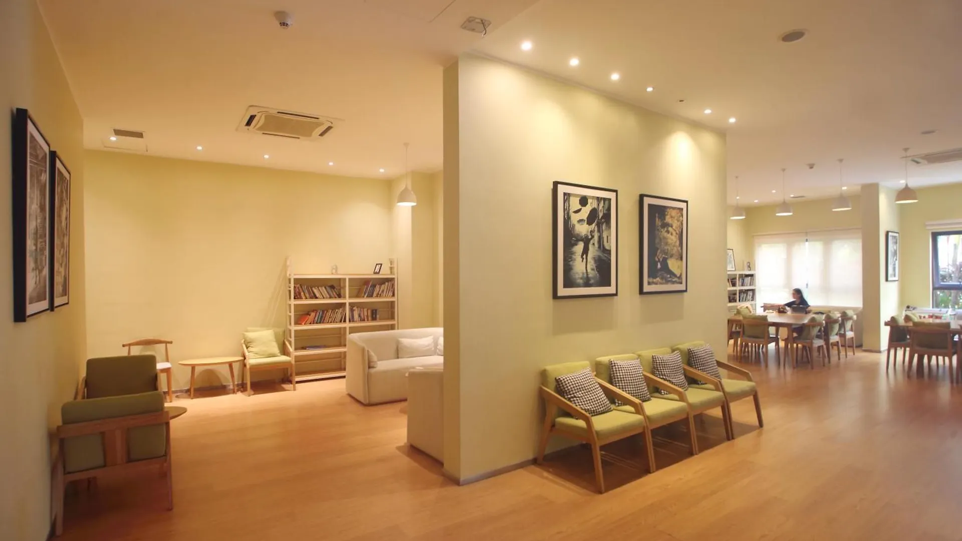 Cozy Beach Escape: 2Br Muji Gem Johor Bahru Apartment