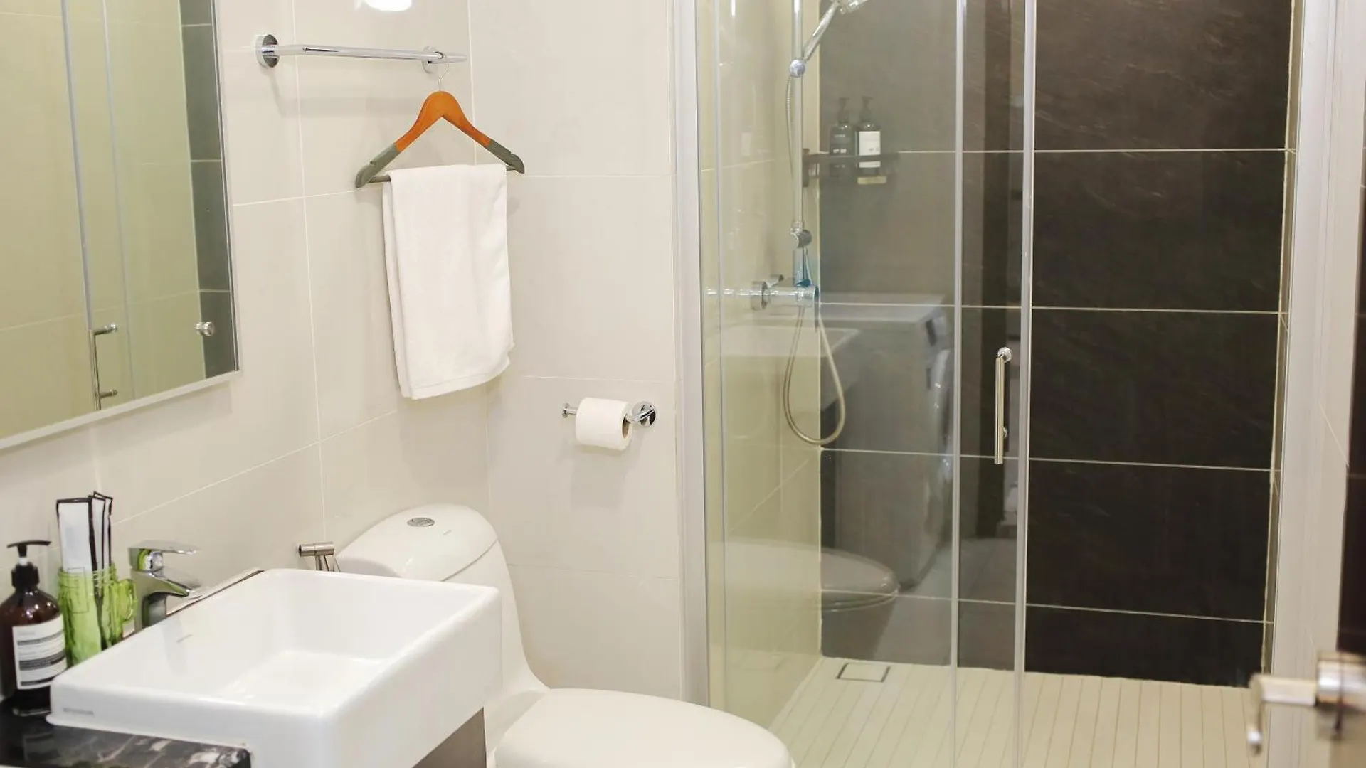 Cozy Beach Escape: 2Br Muji Gem Johor Bahru Malaysia